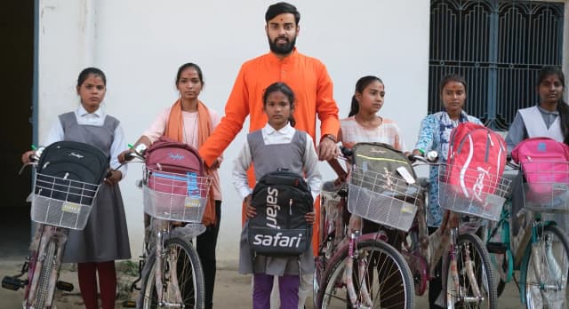 Sponsor Cycle To 200 Girls