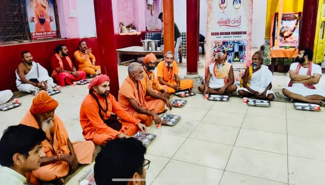 11 Sanyasis, Sadhus Bhojan Sewa