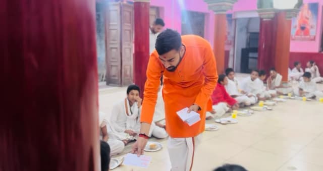 11 Batuk Brahmins Bhojan Sewa