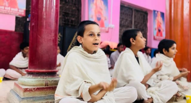 21 Batuk Brahmins Bhojan Sewa