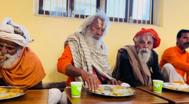 5 Sadhus, Sanyasis Bhojan Sewa